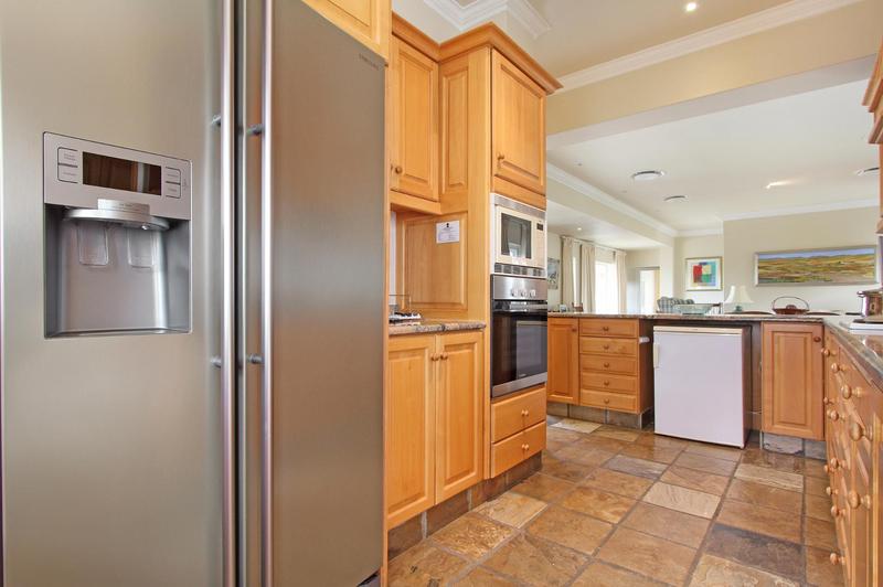 To Let 3 Bedroom Property for Rent in Steenberg Estate Western Cape